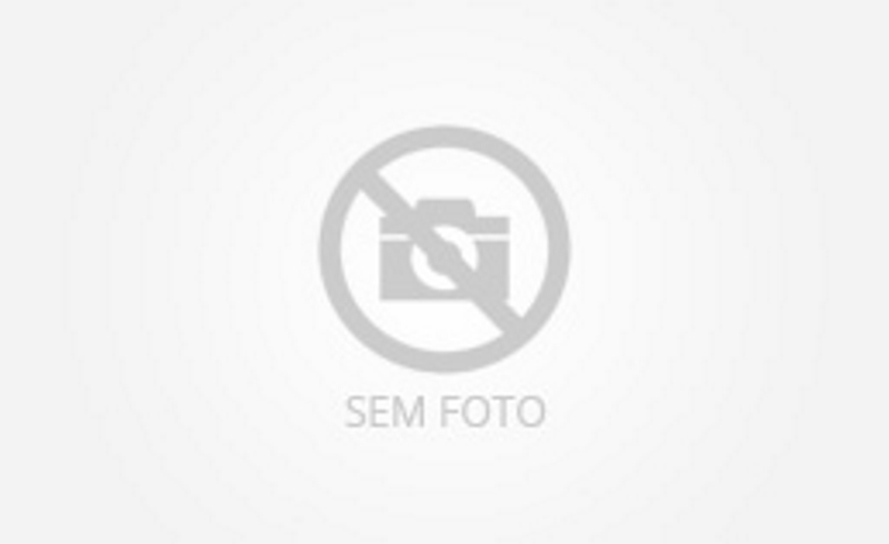 SQN 403 Asa Norte Brasília   Nascente e planta de canto e vazada